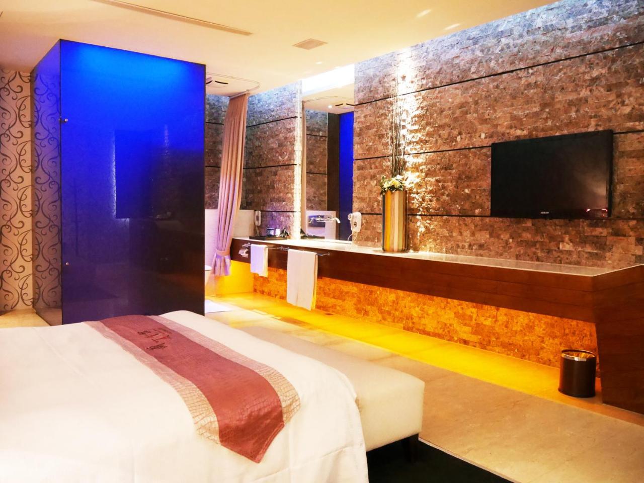 Lanshy Motel Taichung Luaran gambar